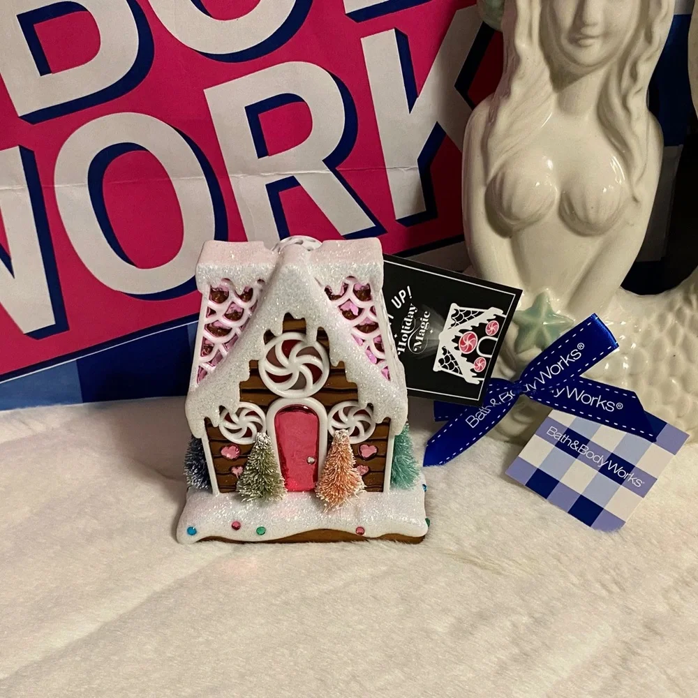 BATH AND BODY WORKS HOLIDAY MAGIC HOUSE PROJECTOR NIGHTLIGHT WALLFLOWER PLUG